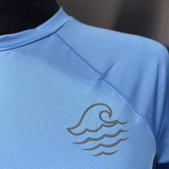 Art Class UPF 50+ Sun protection, crewneck,short sleeve, pullover stretch top - Picture 2 of 9